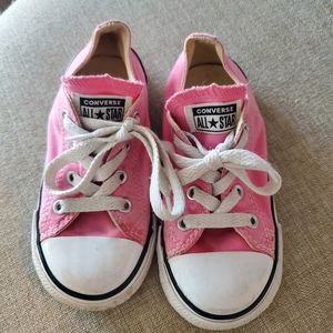 Toddler pink Converse size 8